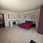 Orange بيت للعطل
